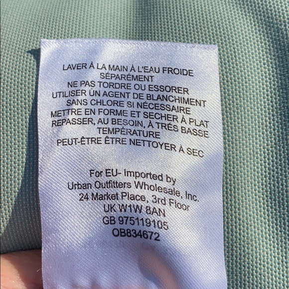 Urban Outfitters off the shoulder ruffle top black and cream XSmall - Picture 9 of 10